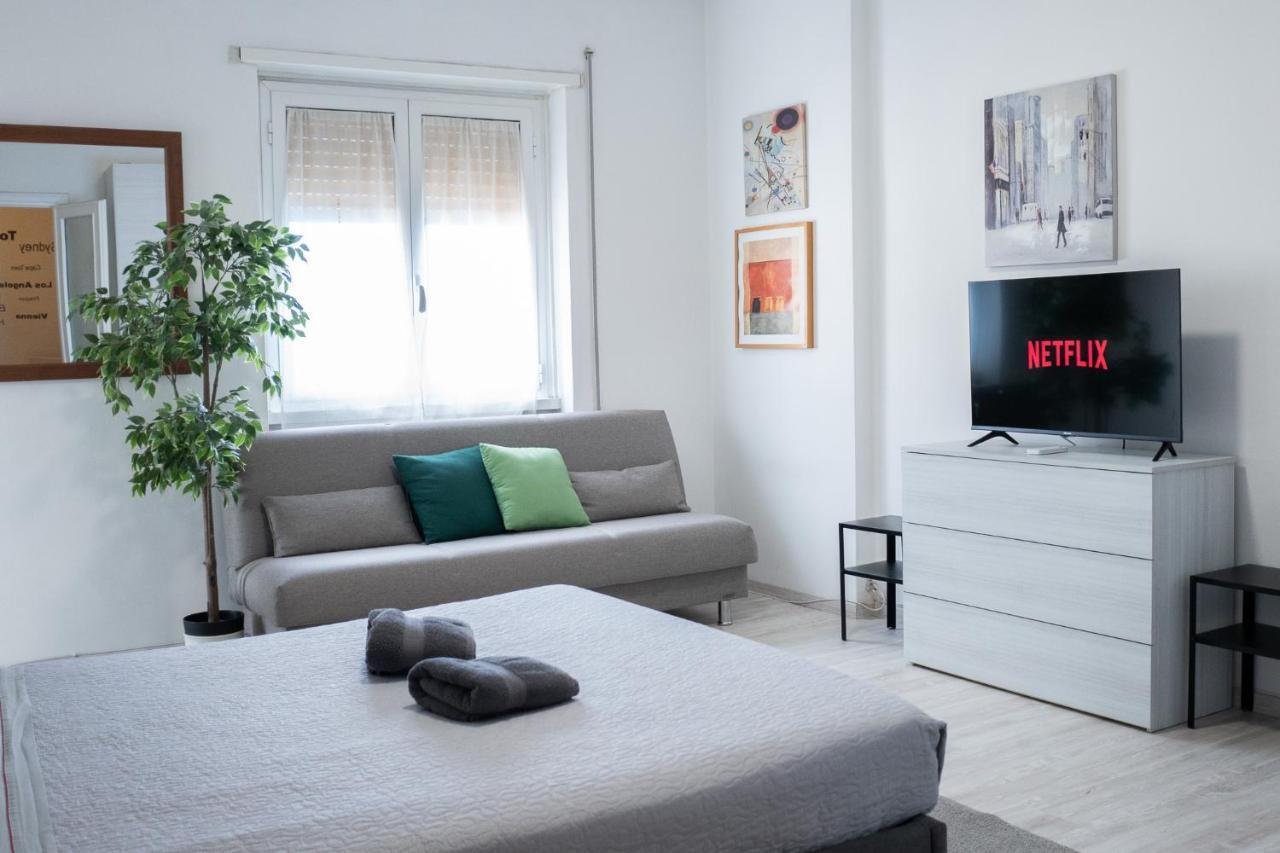 Nonna Pina Guest House Moderno Appartamento Vicino Metro AWifi,Netflix Rom Eksteriør billede